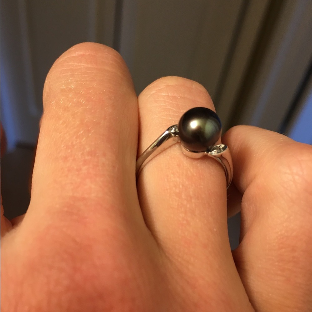 14K White Gold Genuine Black Pearl Ring! - Picture 3 of 5